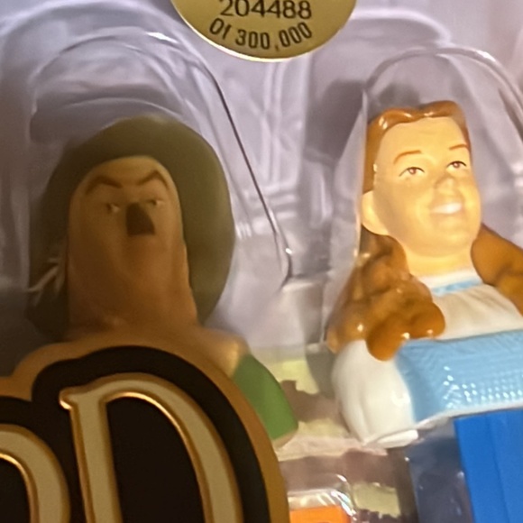 Collector’s Wizard Of Oz Pez - Picture 4 of 4